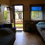 Πανσιόν Maenniku 3*