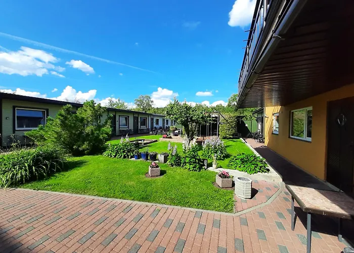 Guest house Manniku 3*